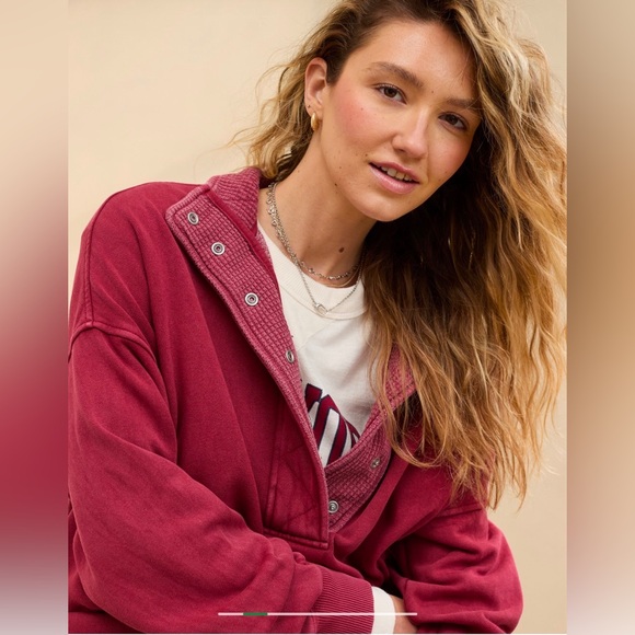 Aerie Women’s Oversized Getaway Quarter Snap Sweatshirt Color Cherry Tart M - Picture 2 of 7